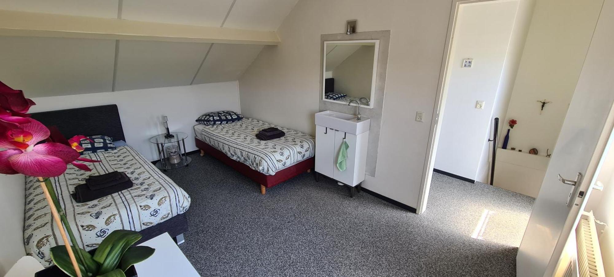 Roos Guesthouse Holiday Appartements Valkenburg aan de Geul Zimmer foto